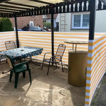 Сasa de vacaciones Gaestehaus Mit Garten Blankenfelde-Mahlow