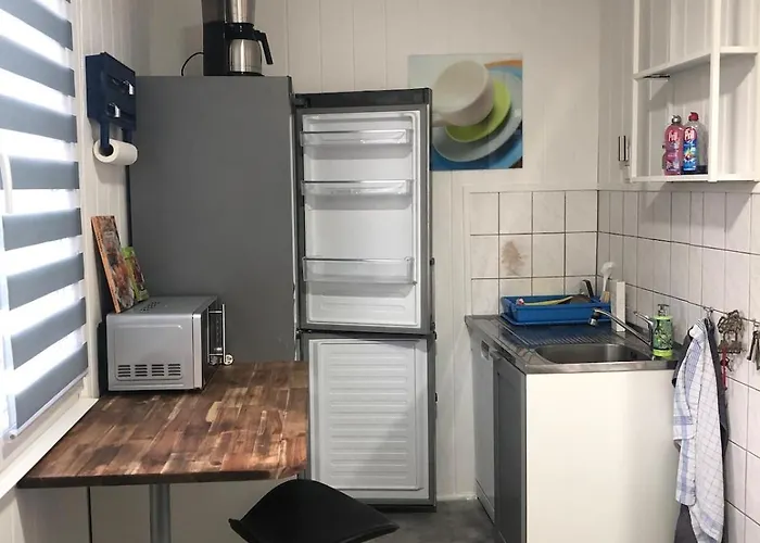 Gaestehaus Mit Garten Feriehus *